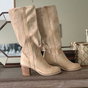 Alissia Anthropologie Leather Boots 💕👢🎉